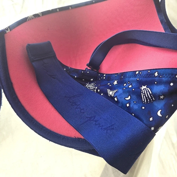 Wear Everywhere Push Up Bra EUC - Picture 6 of 10